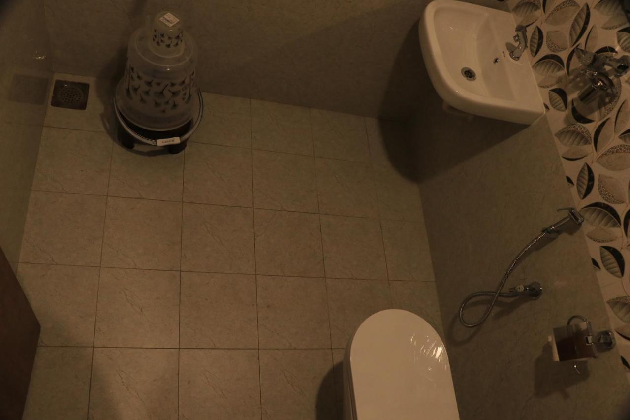 Hotel Viraj Residency 부지 외부 사진